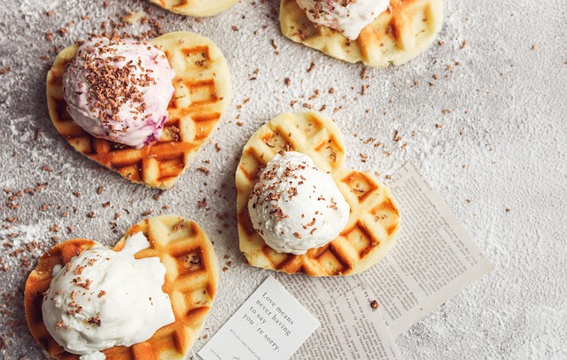 The Ultimate Banana Split Guide: A Nostalgic Treat That Never Goes Out of Style 4 waffles 7007465 640